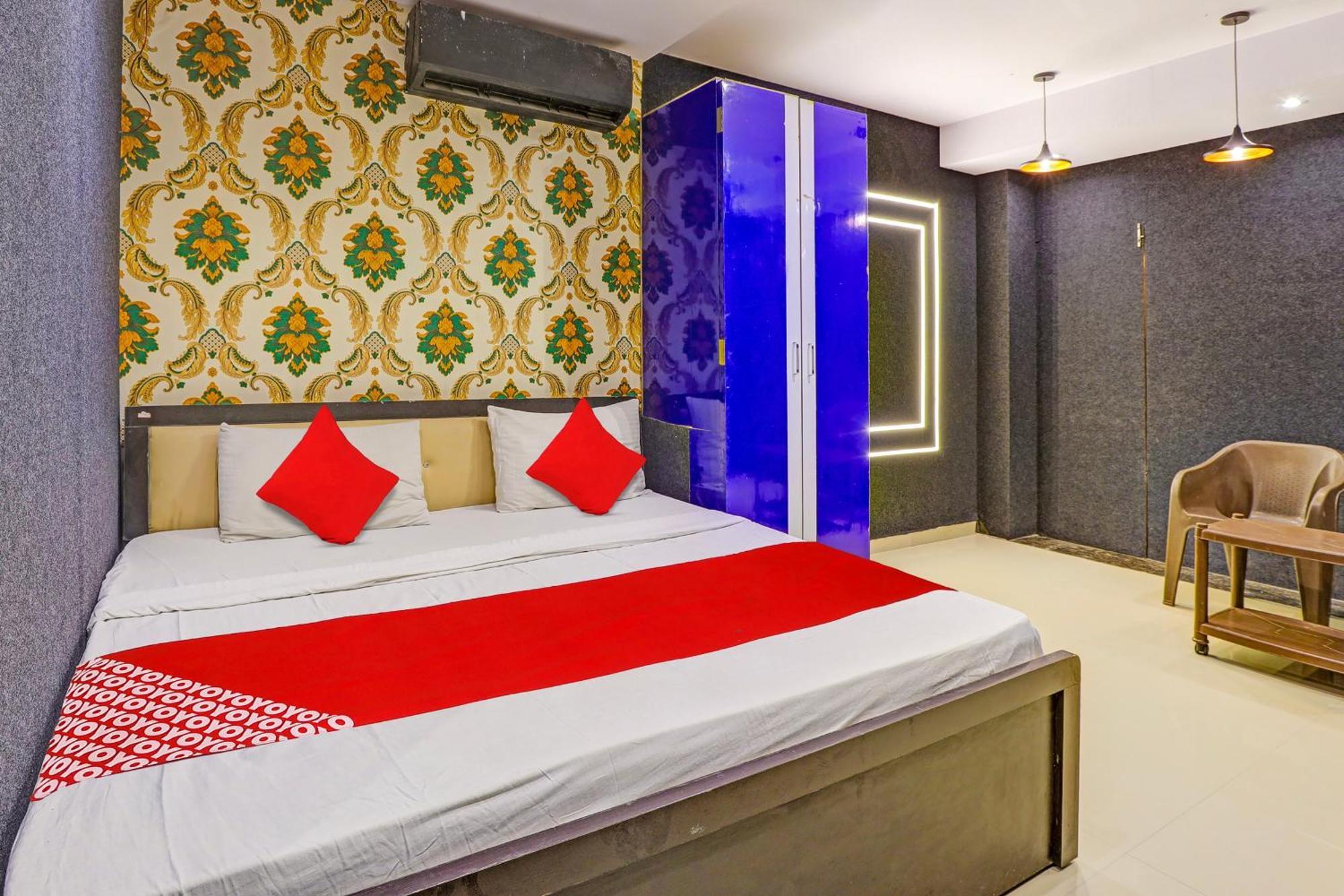 Hotel O Lotus Hotel 苏拉特 外观 照片