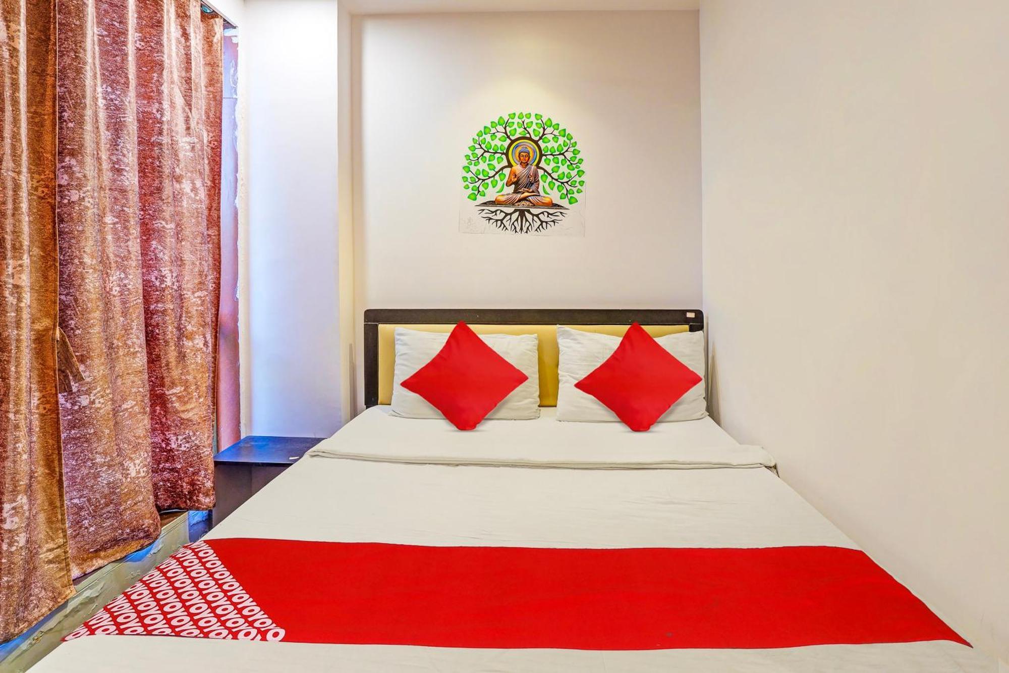 Hotel O Lotus Hotel 苏拉特 外观 照片