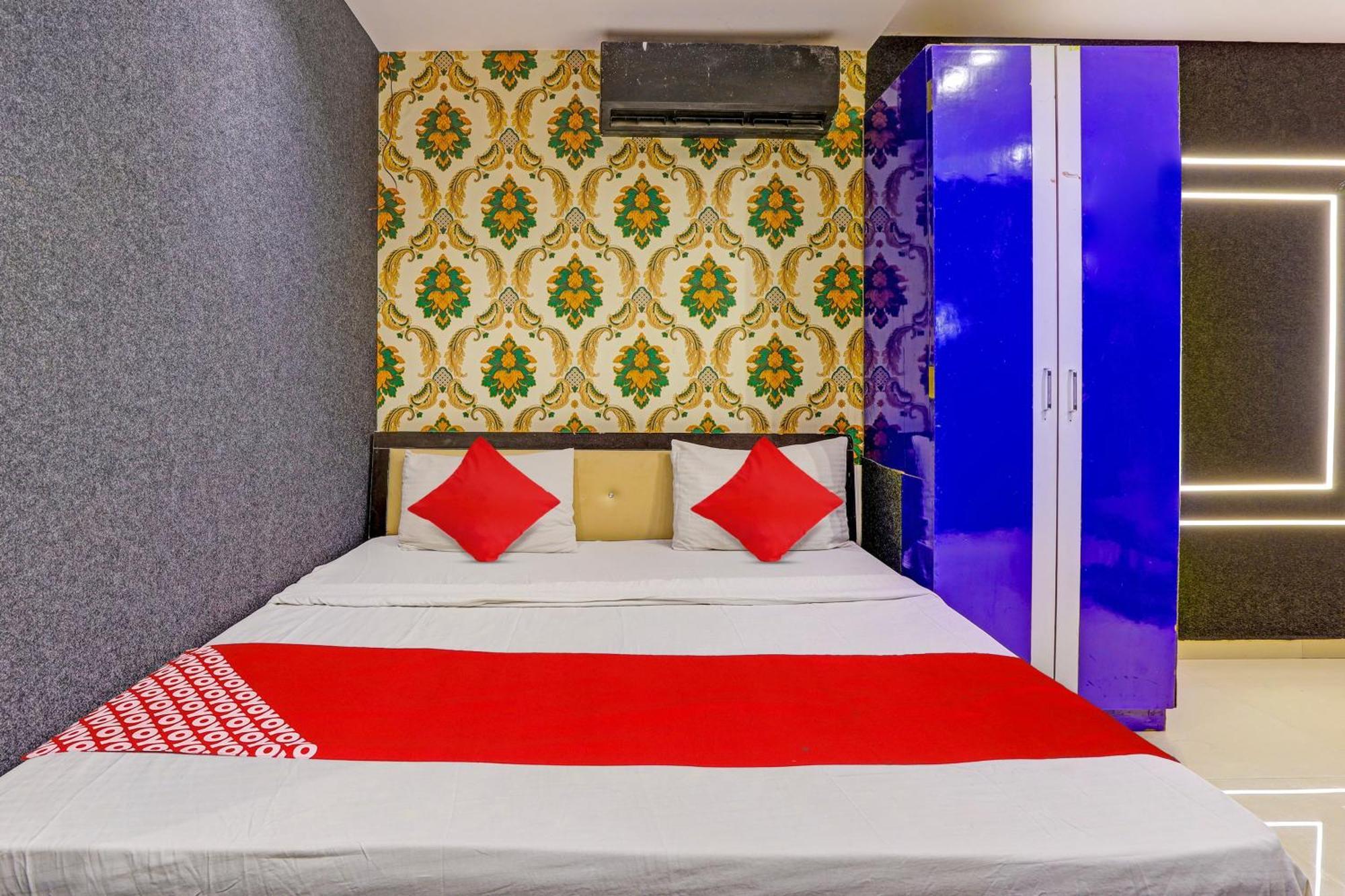 Hotel O Lotus Hotel 苏拉特 外观 照片